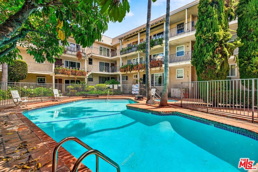 Image 41 of property listing at 11670 W Sunset Boulevard 217, Los Angeles, CA 90049