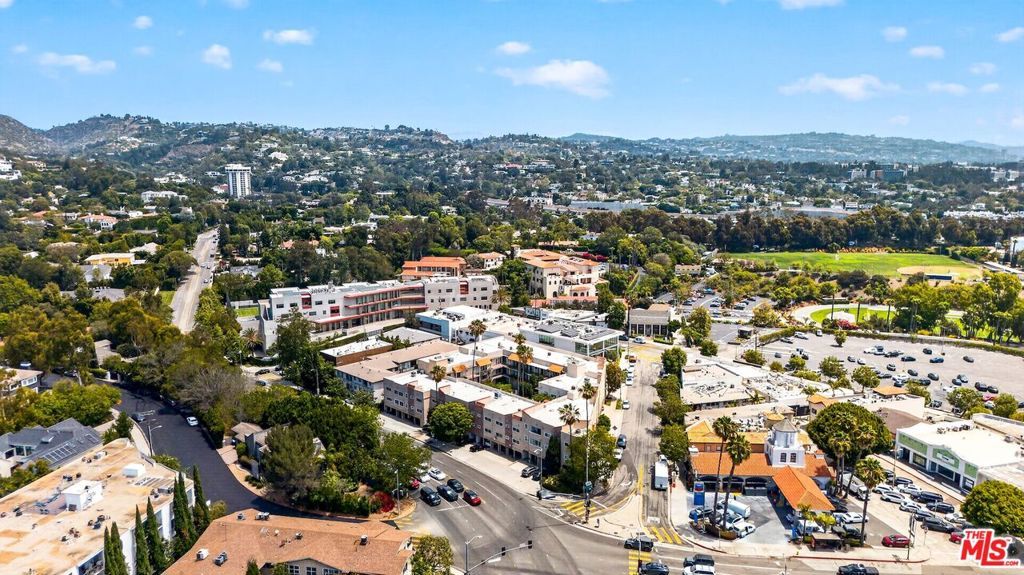 Image 47 of property listing at 11670 W Sunset Boulevard 217, Los Angeles, CA 90049