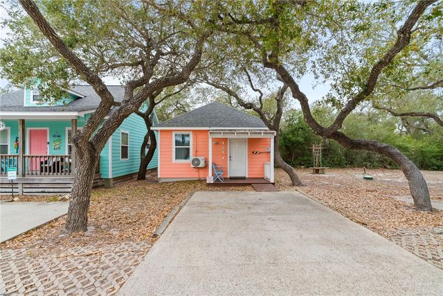 5481 Highway 35 N 4, Rockport, TX 78382