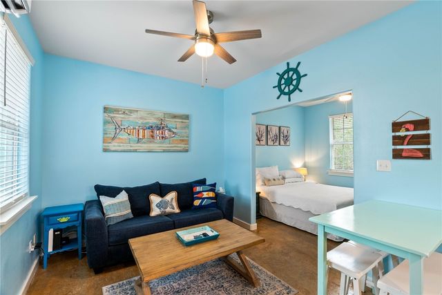 5481 Highway 35 N 4, Rockport, TX 78382