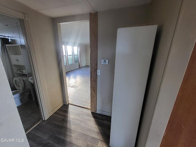 8667 W 70th St West Street, Mojave, CA 93501