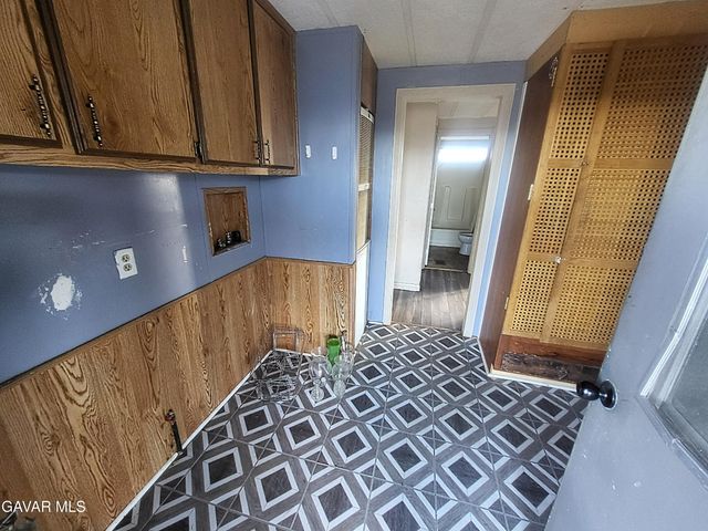 8667 W 70th St West Street, Mojave, CA 93501