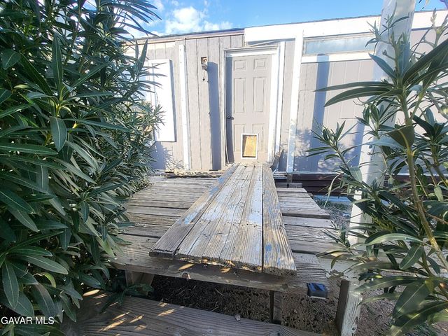 8667 W 70th St West Street, Mojave, CA 93501