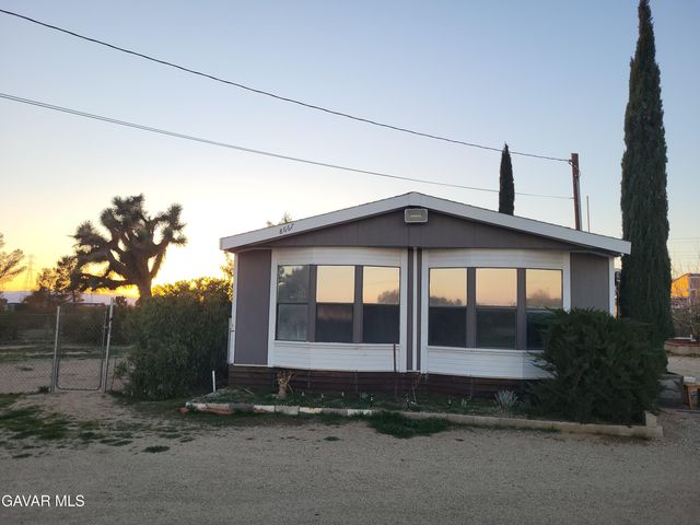 8667 W 70th St West Street, Mojave, CA 93501
