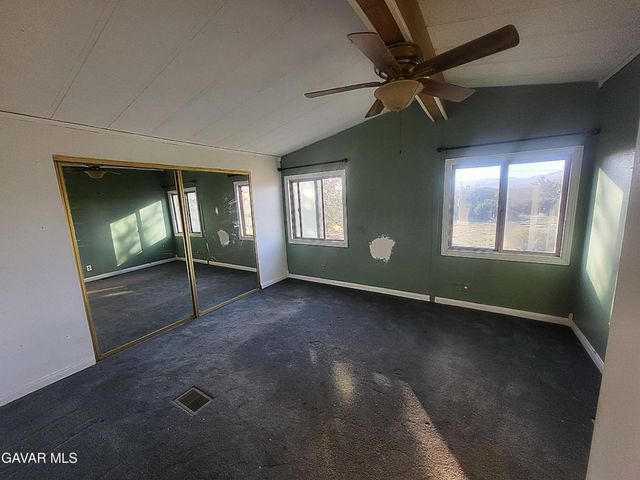 8667 W 70th St West Street, Mojave, CA 93501