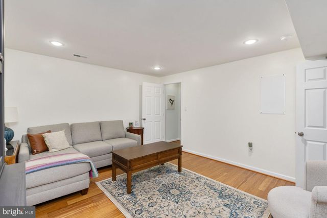 6811 LAKELAND WAY, Fredericksburg, VA 22407