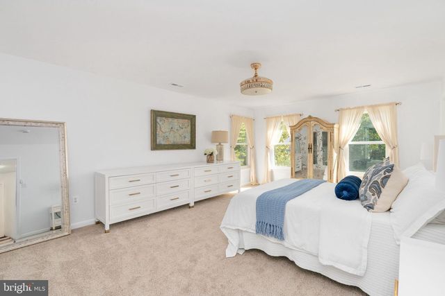 6811 LAKELAND WAY, Fredericksburg, VA 22407