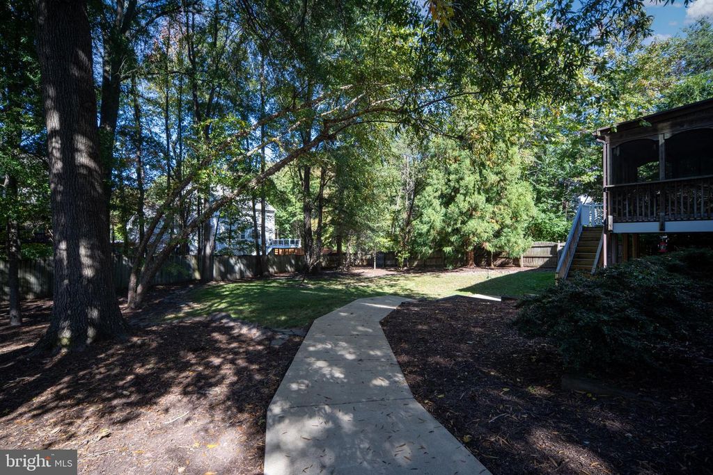 6811 LAKELAND WAY, Fredericksburg, VA 22407