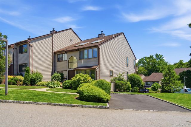 112 The Glen 112, Glen Head, NY 11545
