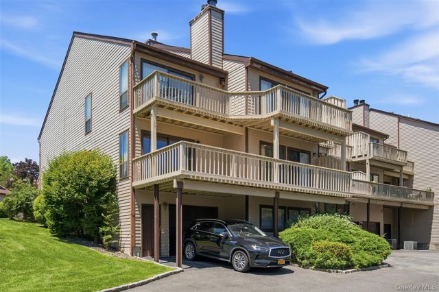 112 The Glen 112, Glen Head, NY 11545