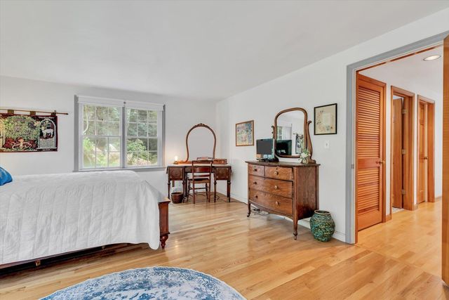 8 Golf Links Circle, Sandwich, MA 02563