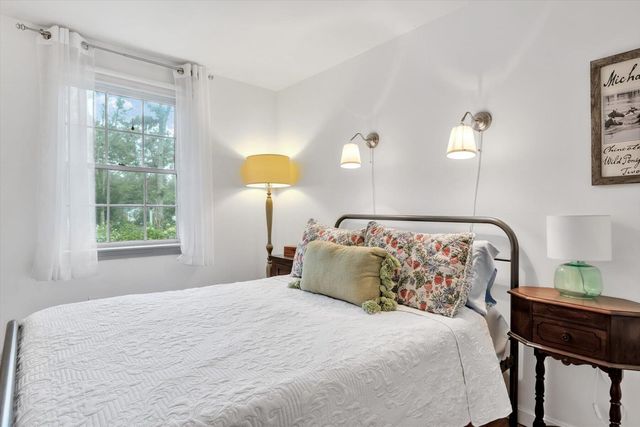 8 Golf Links Circle, Sandwich, MA 02563