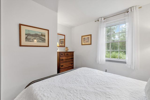8 Golf Links Circle, Sandwich, MA 02563