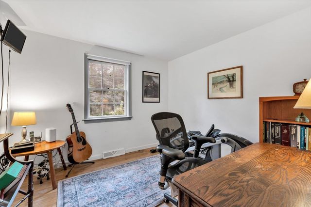 8 Golf Links Circle, Sandwich, MA 02563