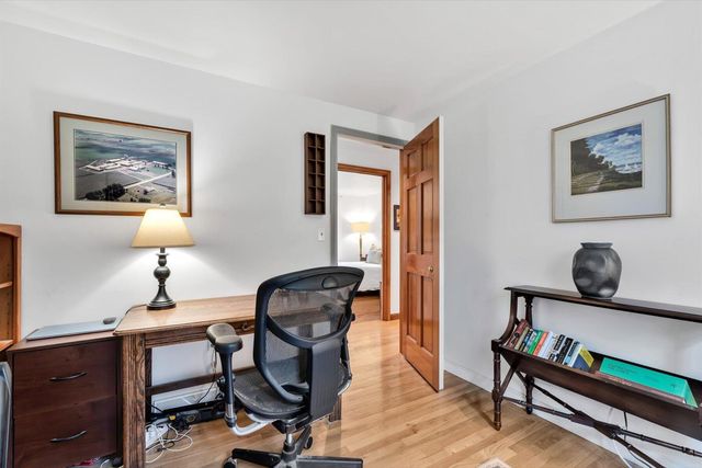 8 Golf Links Circle, Sandwich, MA 02563