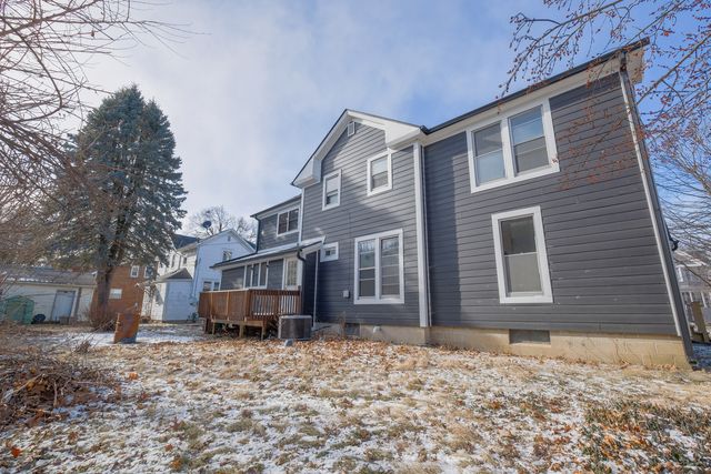 709 Pennsylvania Avenue, Mendota, IL 61342