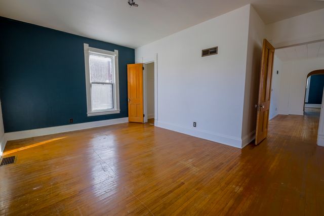 709 Pennsylvania Avenue, Mendota, IL 61342