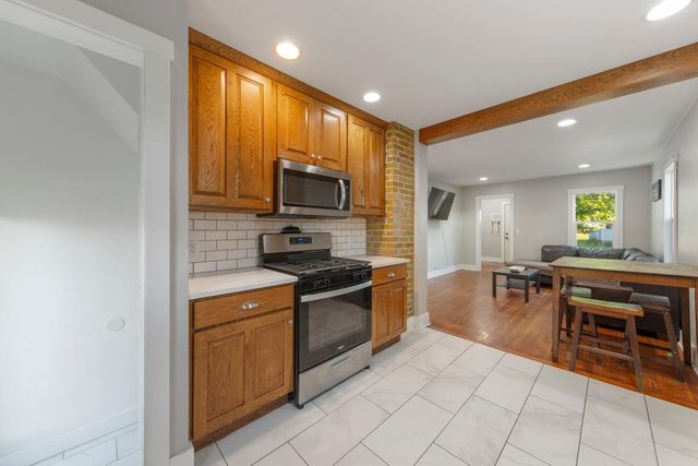 106 6th Avenue E, Ellendale, MN 56026