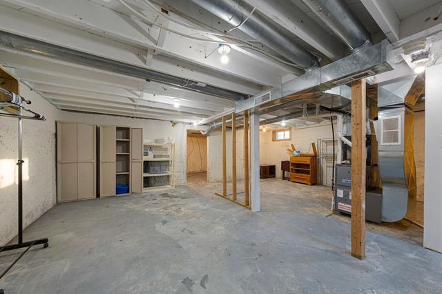 106 6th Avenue E, Ellendale, MN 56026