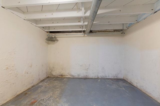 106 6th Avenue E, Ellendale, MN 56026