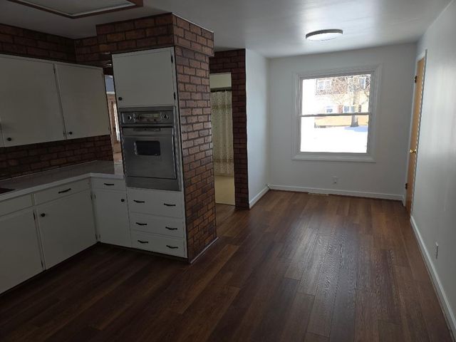 24195 Third Avenue, Mattawan, MI 49071