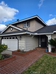 9432 Alderbury, Cypress, CA 90630