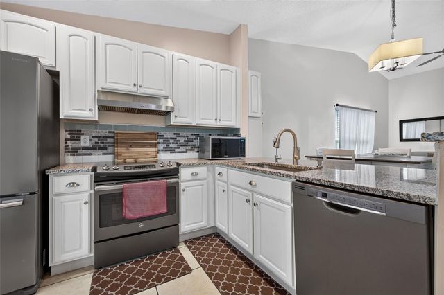 3911 EL CAMINO COURT, Largo, FL 33771
