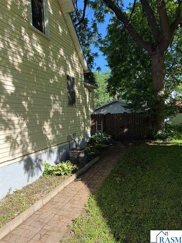 110 Van Brunt Street, Mankato, MN 56001