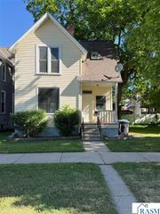 110 Van Brunt Street, Mankato, MN 56001