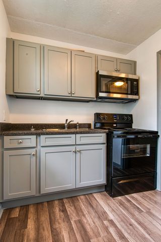 1733 17th Ave, N, Nashville, TN 37208