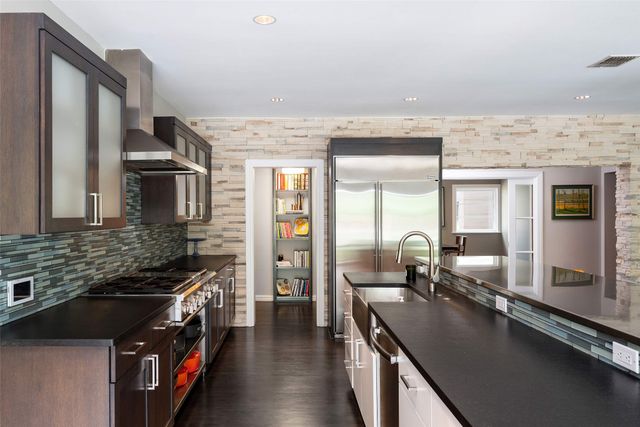 5356 Drane Drive, Dallas, TX 75209