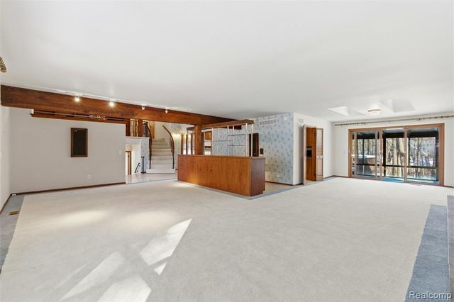 4710 Cove Road, West Bloomfield, MI 48323