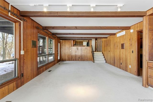 4710 Cove Road, West Bloomfield, MI 48323