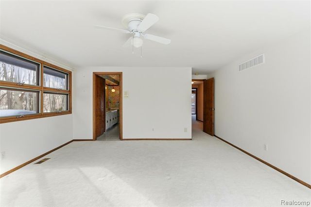 4710 Cove Road, West Bloomfield, MI 48323