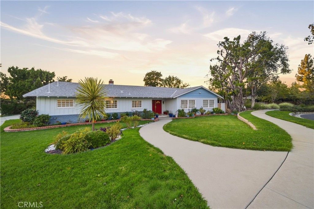 Image 39 of property listing at 10225 Donna, Northridge, CA 91324