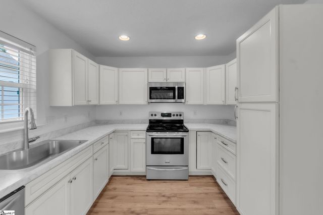 106 Acacia Drive, Simpsonville, SC 29681