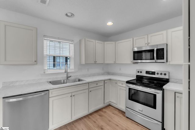 106 Acacia Drive, Simpsonville, SC 29681