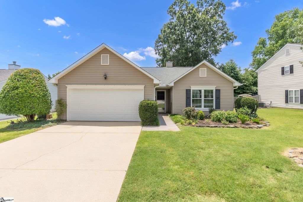 106 Acacia Drive, Simpsonville, SC 29681