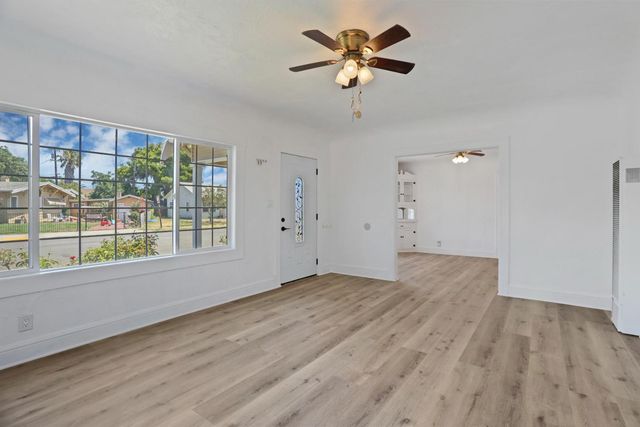 1520 N Berkeley Ave, Stockton, CA 95205