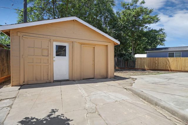 1520 N Berkeley Ave, Stockton, CA 95205