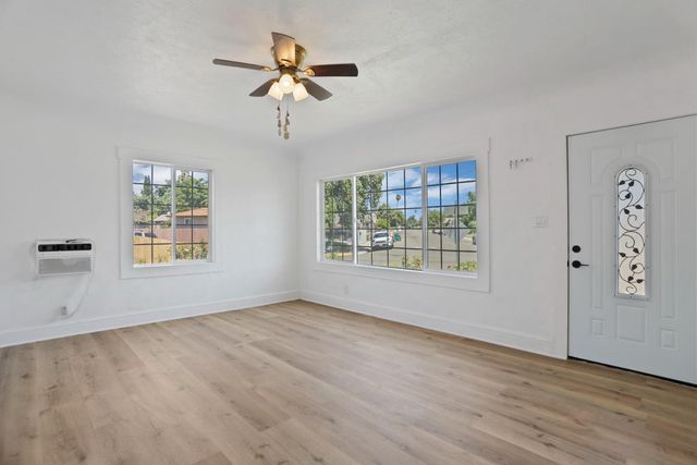 1520 N Berkeley Ave, Stockton, CA 95205