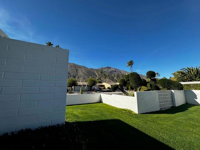 2210 S Calle Palo Fierro 37, Palm Springs, CA 92264