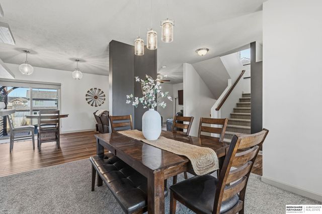 17302 Larimore Avenue, Omaha, NE 68116