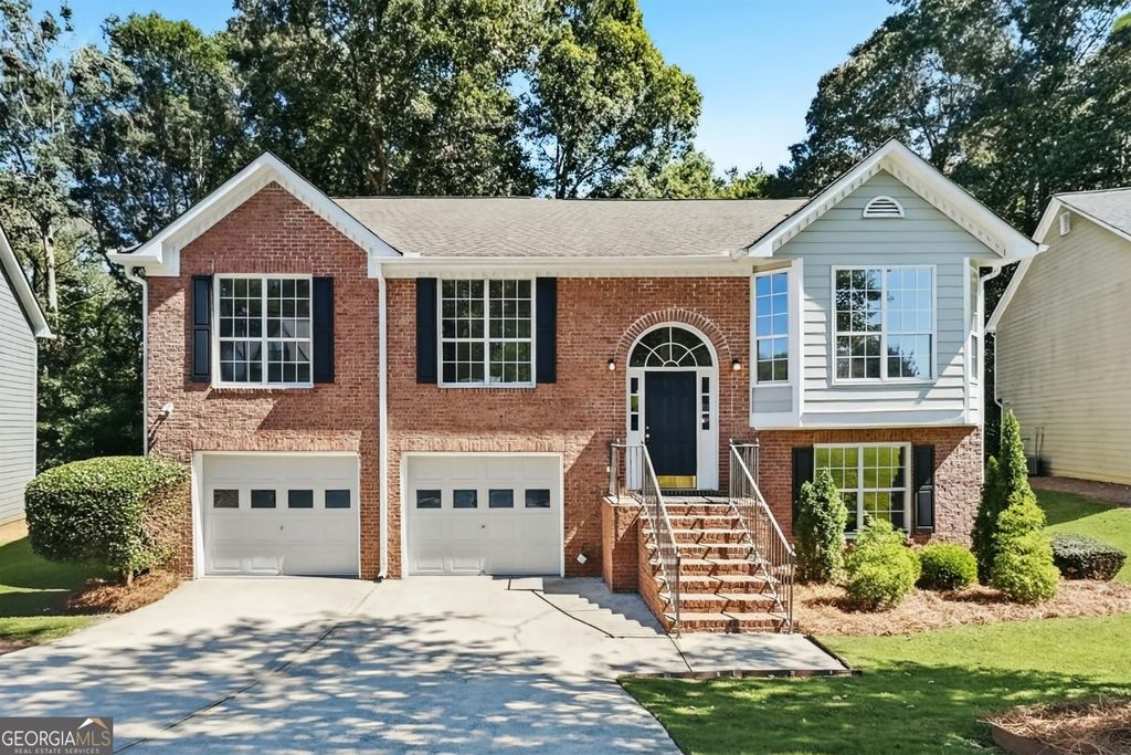 390 Oak Vista Court, Lawrenceville, GA 30044 — exterior