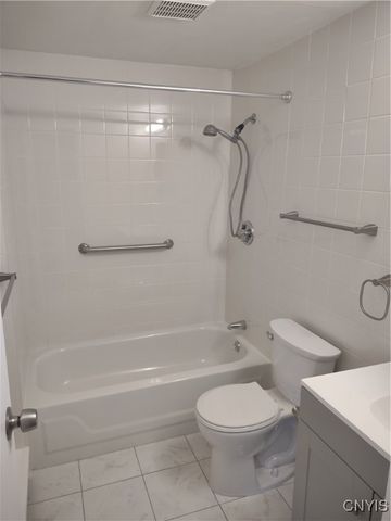 153 Watertree Drive, Dewitt, NY 13057