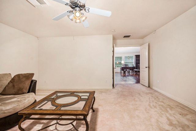 4438 W Maple Drive, Friendswood, TX 77546