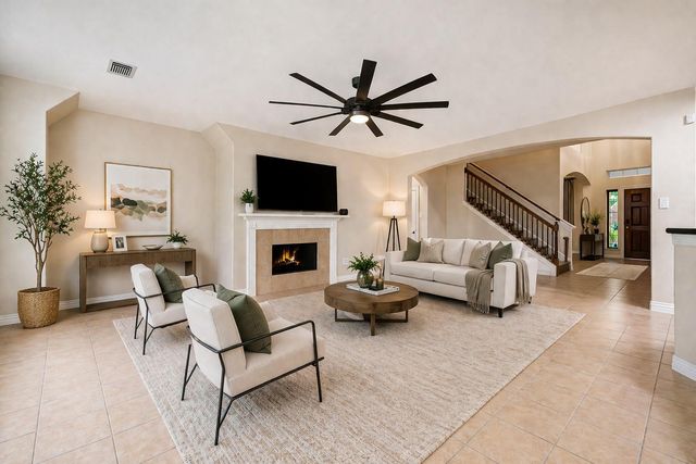 4438 W Maple Drive, Friendswood, TX 77546