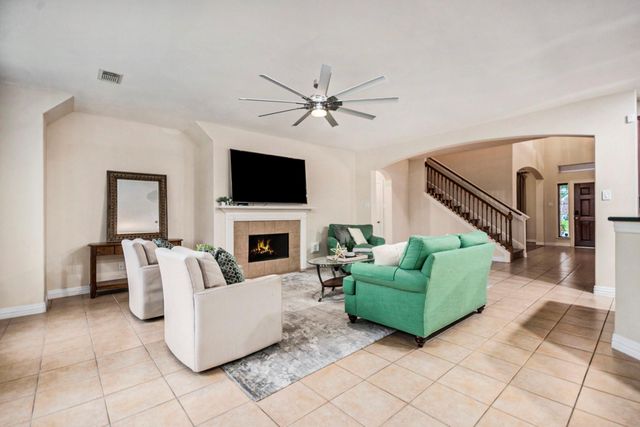 4438 W Maple Drive, Friendswood, TX 77546
