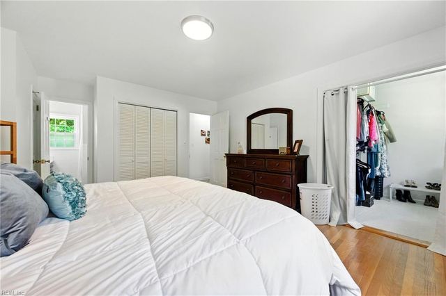 208 Wildwood DR, Yorktown, VA 23692