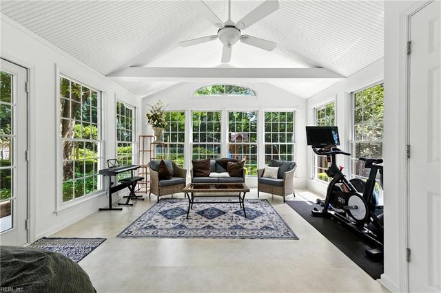 208 Wildwood DR, Yorktown, VA 23692
